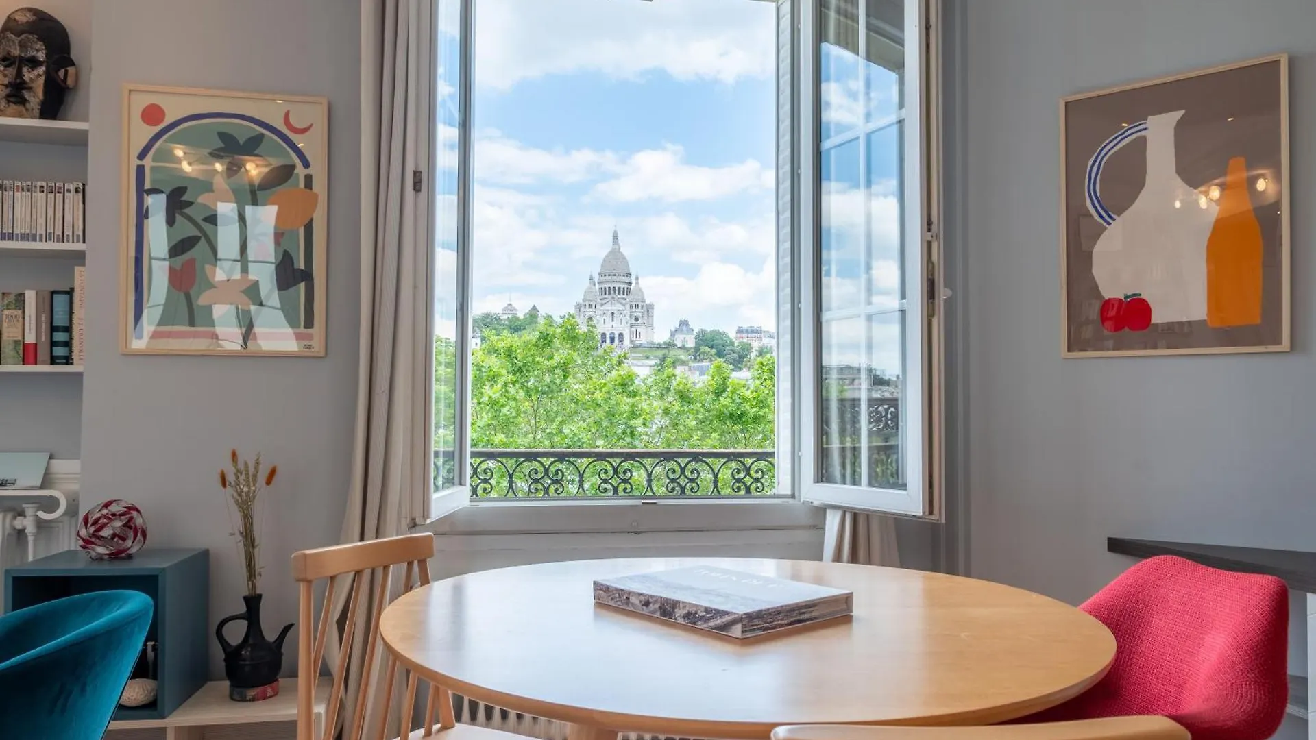 Montmartre - Appartement Avec Vue Sur Le Sacre-Coeur Paris 0*,  France